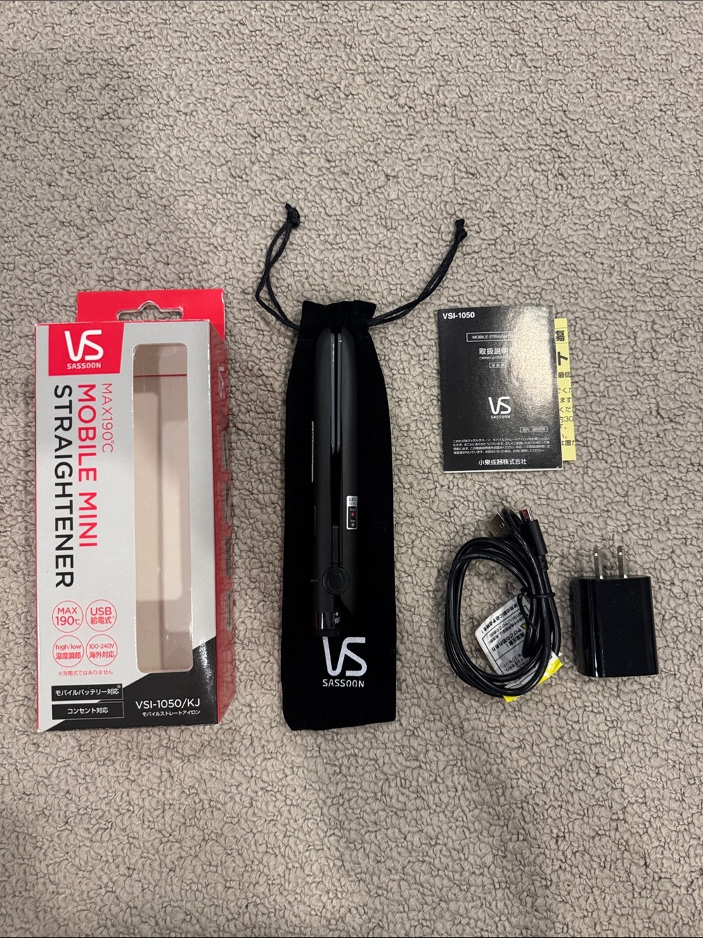 VS Sassoon Black Mobile Mini Straightener - USB Portable Hair Styler